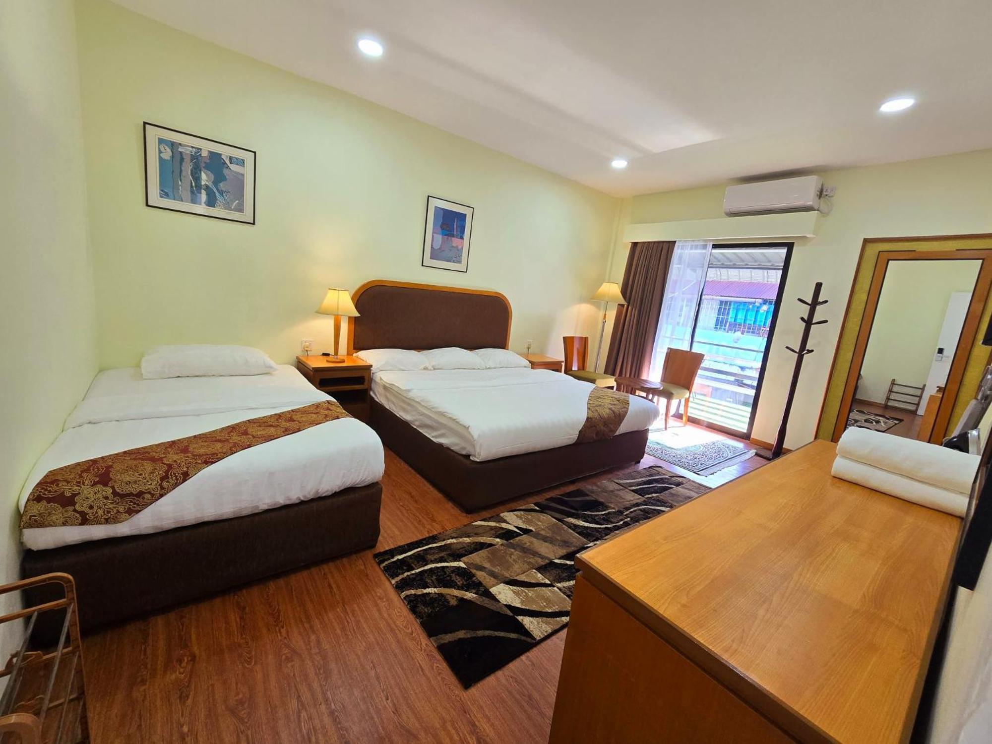 Grand Luxury Hotel Semporna Buitenkant foto